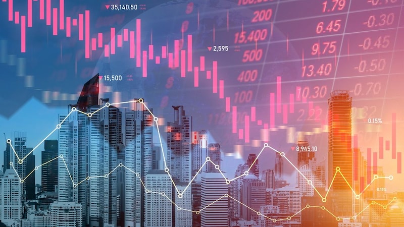 始まりは「退職金の入金」を告げる金融機関からの電話だった――まじめな父の退職金が「溶けた」まさかの理由【小林篤典CFPに聞く】