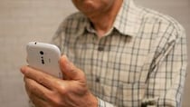 「まさか、自分の子に…」年金月13万円・76歳父、仕送りを頼った息子に〈LINEで絶縁〉。理由は「金じゃない」