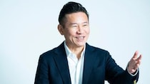 「誰も聞いていない漫才の営業も…」“じゃない方”芸人が経験した絶望の底。〈億り人〉になった今…どうしても伝えたい、投資をする「お金以外の理由」