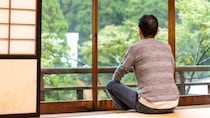 ｢孫に会えるのは嬉しいです。でも…」年金月22万円・68歳男性、夏休み恒例「3世代旅行」を予約する手が止まったワケ
