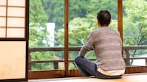 ｢孫に会えるのは嬉しいです。でも…」年金月22万円・68歳男性、夏休み恒例「3世代旅行」を予約する手が止まったワケ