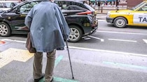「タクシーで帰ってきちゃった」82歳母、サ高住生活で初めての外出…長男宅で明かした切実な思い