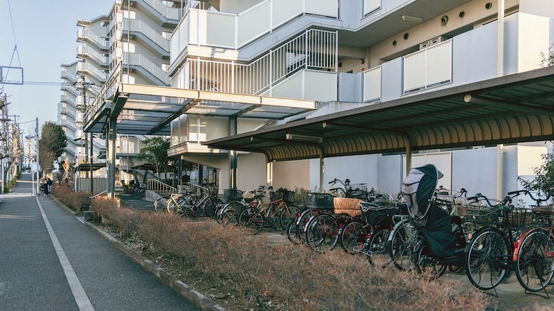3LDKのマイホームを手放した〈年金月20万円〉70歳夫婦。「家賃5万円の公営団地」を終の棲家に選んだワケ【CFPの助言】