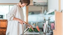 「お盆の帰省、来年からはやめようと思います」…孫を連れて実家に家族5人で帰った44歳長男、1年ぶりの再会で感じた〈73歳両親の異変〉