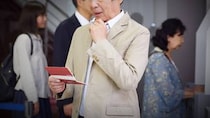 政府「増税は富裕層限定です」の罠…日本の中流層に忍び寄る〈増税〉のカウントダウン【税理士が「金融所得課税」の注意点を解説】