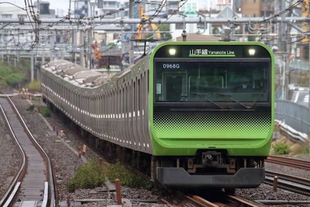 山手線は環状運転100周年!(写真はPhotoACより)