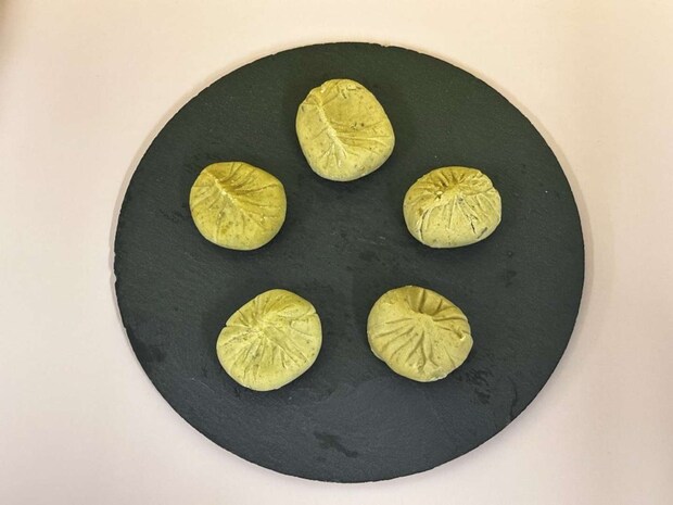 中津川の栗きんとん(編集部撮影)