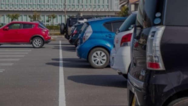 店の外に出ていた息子を...(画像はPhotoACより)