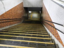 「上野駅の階段で、見知らぬ人と目が合った。そのまま『やるか？』と尋ねられ…」