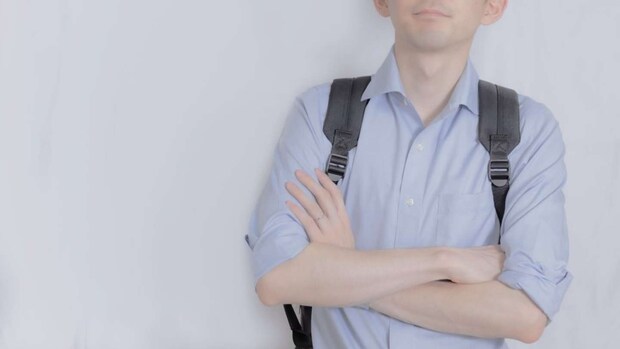 電車に乗るまで付き添ってくれて...(画像はphotoAC、イメージ)