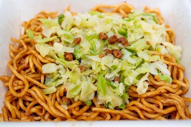 トヤマフーズ「横手やきそば」完成