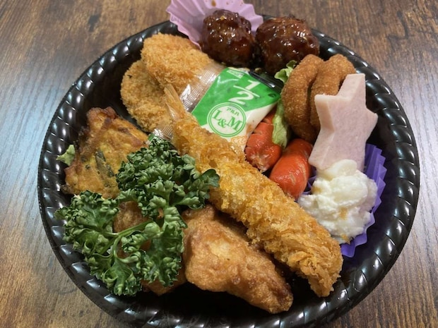 <連載>スーパー玉出「激安メシ」の世界【クリスマスオードブル】