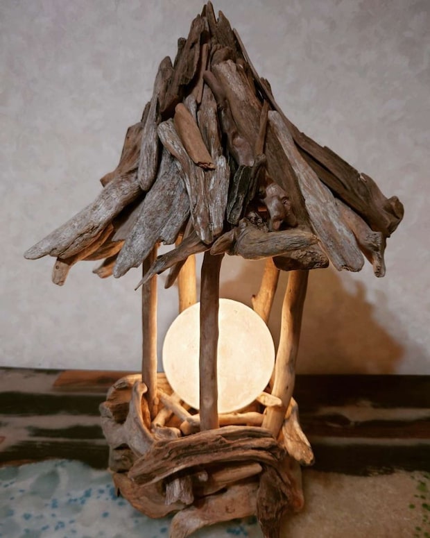 ランタンのような作品も(画像は流木お兄さん@ryuboku023さんの投稿より)