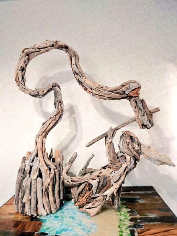 餅つきをするウサギ(画像は流木お兄さん@ryuboku023さんの投稿より)