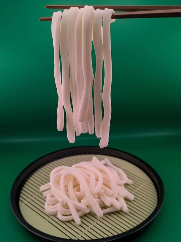 イチゴ味です(画像提供:合馬天然水)