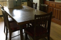 「何をしているんか？」男が浜辺で声をかけたのは高校生　「テントを張る場所を探して...」と聞くとまさかの行動に（静岡県・70代男性）