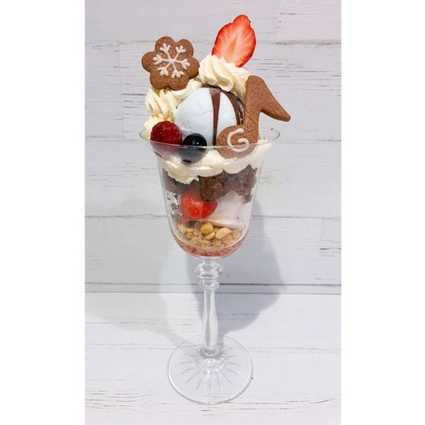 雪印パーラー　札幌本店「SNOW MIKU 幸せの音符パフェ」（画像はSNOW MIKU2026特設サイトより）