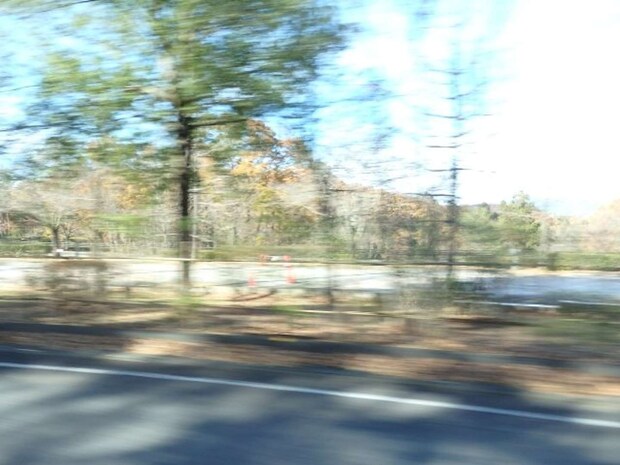 秋の旅行の思い出（画像はphotoAC）