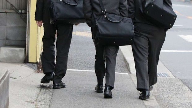 3人の男子高校生がしたこと(画像はphotoAC)