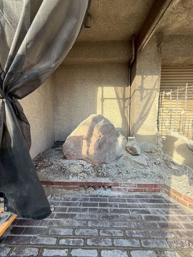 改築現場にあった(画像提供:ねこ家)