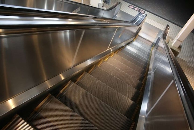 正しい乗り場まで案内してもらい...(画像はphotoAC)