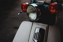 「別れよう」とメールで言われた私。慌てて彼女の家まで原付で向かったけれど（宮崎県・40代男性）