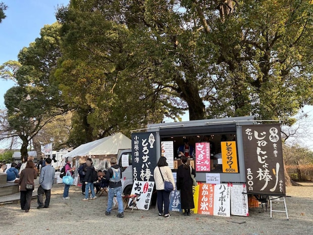 ここでも食べ歩きが楽しい