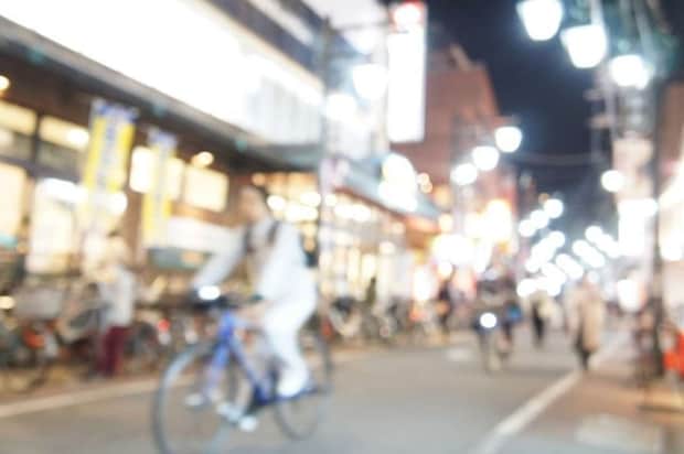 買い物に行った先で...(画像はphotoAC)