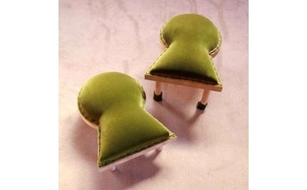 【奈良県 奈良市】「古墳椅子 古墳クッション 宇宙椅子」100,000円(ふるさとチョイスより)