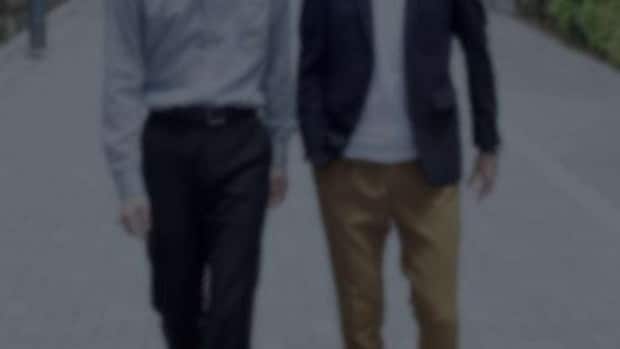 2人の若者のおかげで（画像はphotoAC）