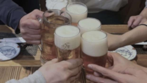 会社の飲み会で...（画像はphotoAC）