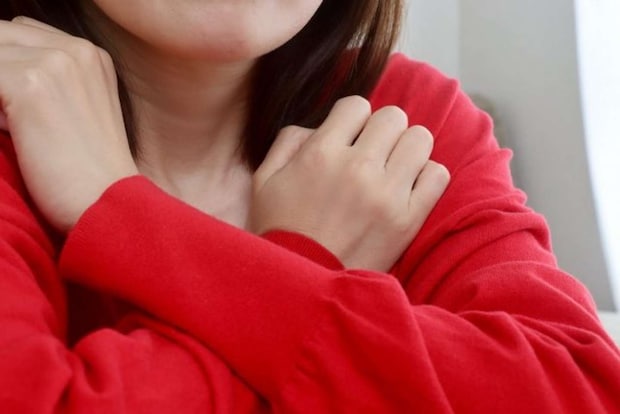 旅行中に体調が悪くなり（画像はphotoAC）