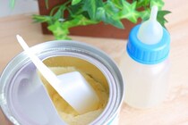 「粉ミルクを買う私に『子供がかわいそう』と言うおばさん。ひどく傷つき、その場を離れようとすると...」（群馬県・30代女性）