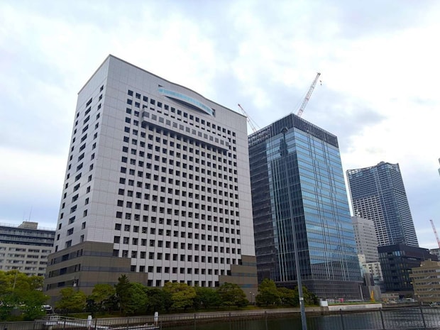 神奈川県警察本部庁舎