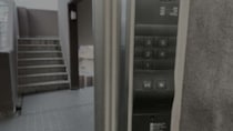 「マンションのエレベーターで大声で助けを求める私。そこへやってきたペアルックのカップルが...」（大阪府・30代女性）