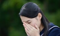 「入試帰りの電車の中で、私を囲んだ３人のサラリーマン男性。号泣している姿を周りから隠すように立ち...」（東京都・２０代女性）