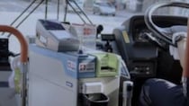 バスの運転手が小学生の私を降ろしてくれなかった　いくら説明しても頑なな態度で止められ（北海道・50代女性）