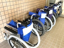 ディズニーシーで遊んだあと、足が動かなくなった私。車椅子を借りて帰ろうとしたところでキャストが（60代女性）