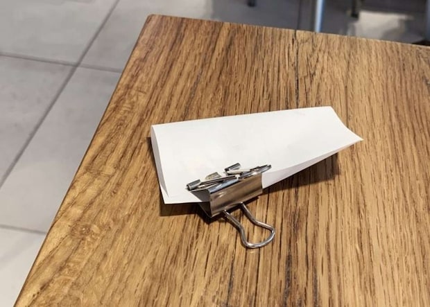 職場の近所のハンバーガーショップで(画像はphotoAC)