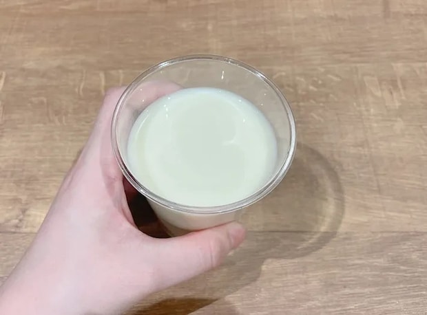 緑茶ラテ（撮影：grape編集部）