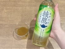 「まさか合うなんて！」　緑茶に『フルーツ系の飲み物』を足した結果→想像を超えた新感覚ドリンクが誕生