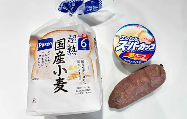 『焼き芋トースト』の材料写真（撮影：エニママ）