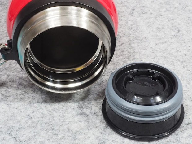 水を凍らせただけで? ダイソー氷棒の快適さに「驚いた」「すぐ買う」【100均グッズ4選】