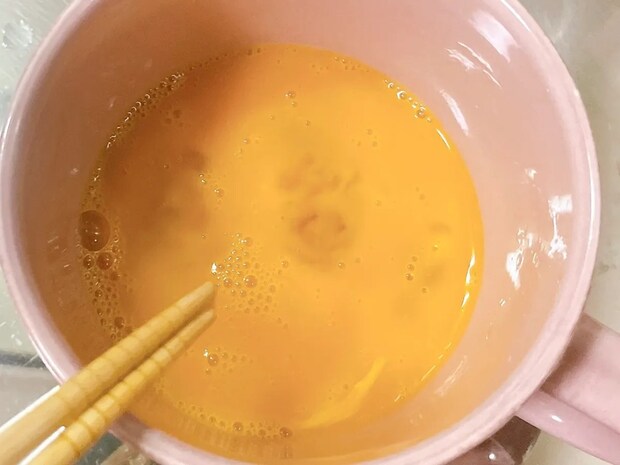 いつもの「フライパン」だけで『卵焼き』を作りたい！　きれいに仕上がる秘密をやってみた