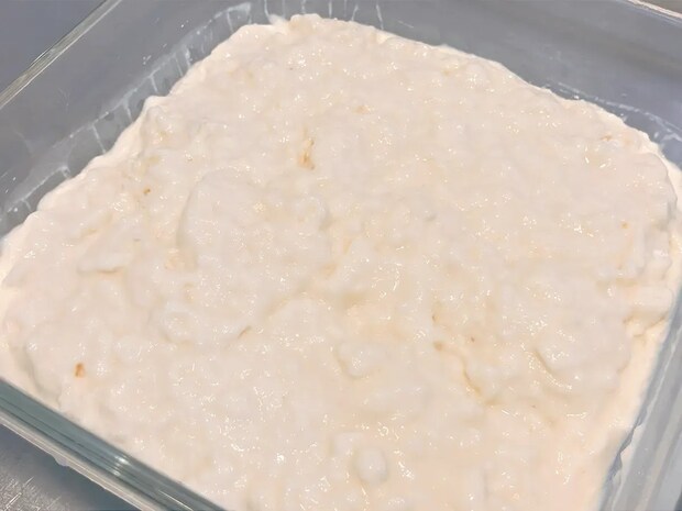 【ホットケーキ】フライパン不要！　豆腐を混ぜて焼くだけで"分厚く"なる神ワザ