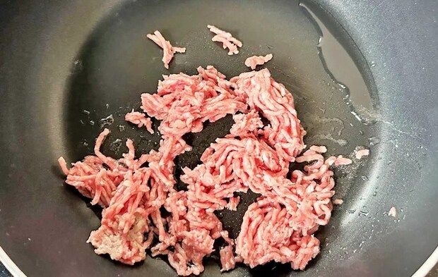 『もやしあんかけ』を作る写真（撮影：エニママ）