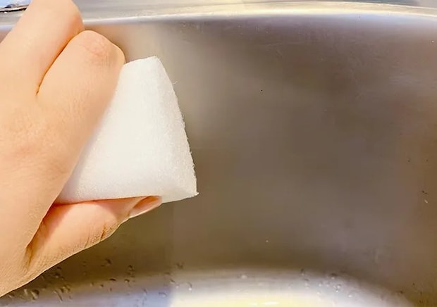 『立つおそうじキューブ』（撮影：grape編集部）