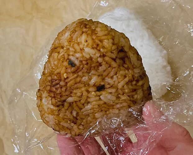 焼きおにぎり（撮影：grape編集部）