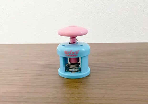 『本当に作れる！ミニミニ缶バッジメーカーマスコット』（撮影：grape編集部）