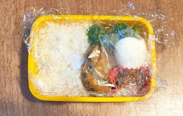 ラップで寄り弁を防ぐ方法の写真（撮影：エニママ）